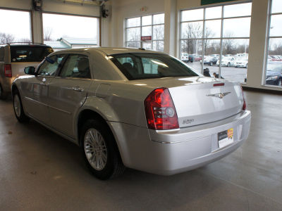 2010 Chrysler 300  Touring