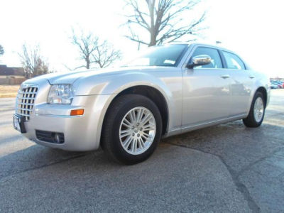 2010 Chrysler 300  Touring