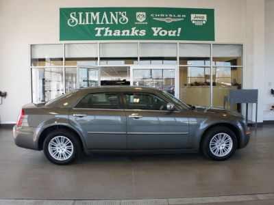 2010 Chrysler 300  Touring Plus