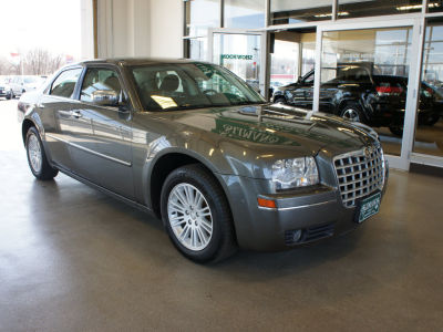 2010 Chrysler 300  Touring Plus