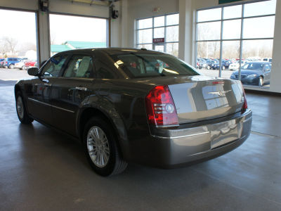 2010 Chrysler 300  Touring Plus