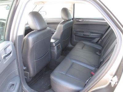 2009 Chrysler 300  Touring/Signature Series