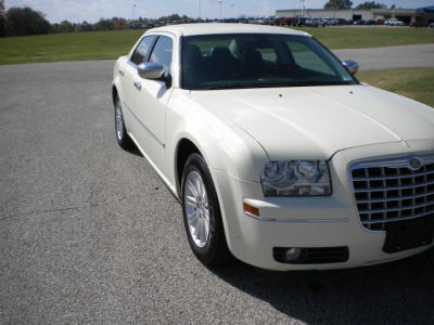 2010 Chrysler 300  Touring