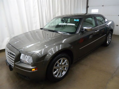 2009 Chrysler 300  LIC 307