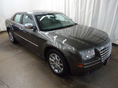 2009 Chrysler 300  LIC 307