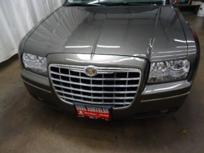 2009 Chrysler 300  LIC 307