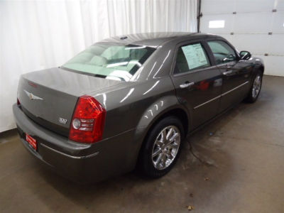 2009 Chrysler 300  LIC 307