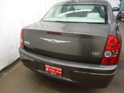 2009 Chrysler 300  LIC 307