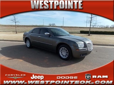 2010 Chrysler 300  Touring