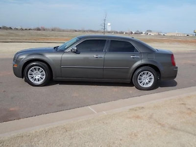 2010 Chrysler 300  Touring