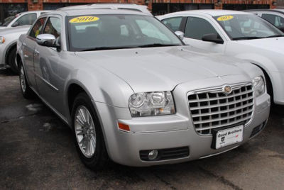 2010 Chrysler 300  Touring
