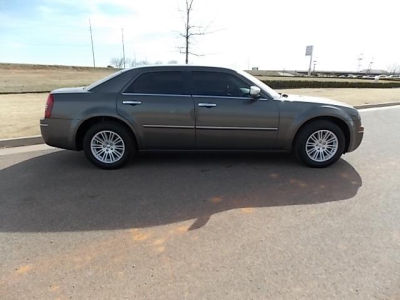 2010 Chrysler 300  Touring