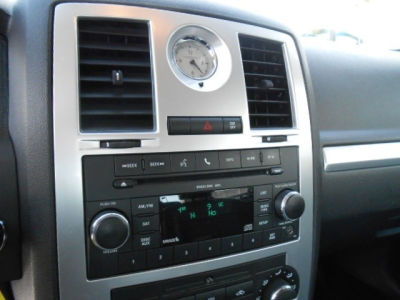 2010 Chrysler 300  Touring
