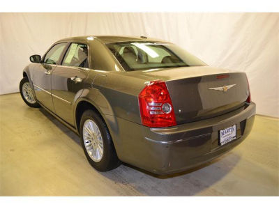 2010 Chrysler 300  Touring