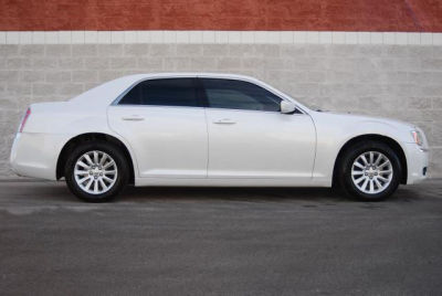 2011 Chrysler 300  Base