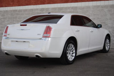 2011 Chrysler 300  Base