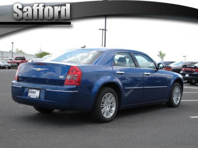 2010 Chrysler 300  Touring