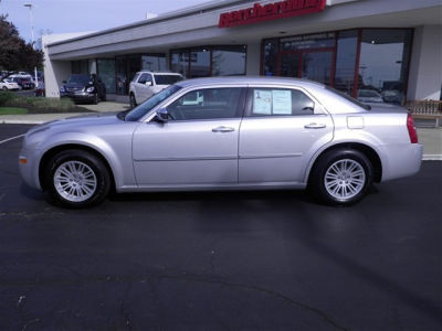2010 Chrysler 300  Touring