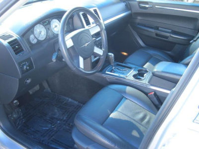 2010 Chrysler 300  Touring