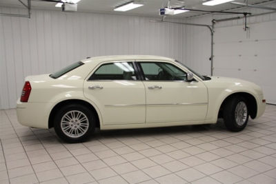 2010 Chrysler 300  Touring
