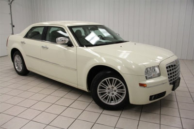 2010 Chrysler 300  Touring