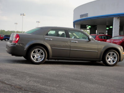 2010 Chrysler 300  Touring