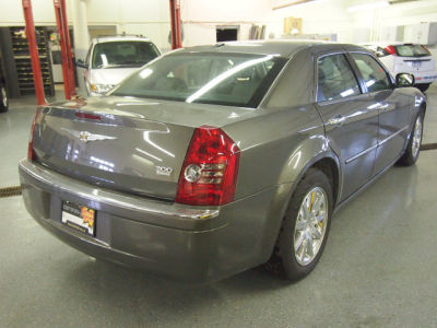 2009 Chrysler 300  Limited