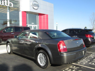 2010 Chrysler 300  Touring