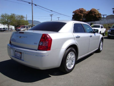 2010 Chrysler 300  Touring