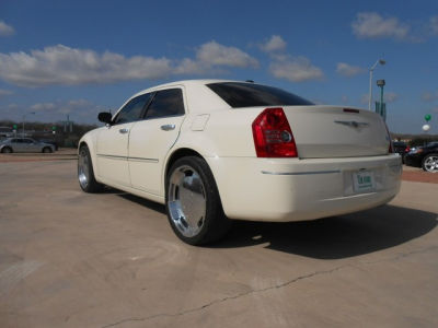 2010 Chrysler 300  Touring