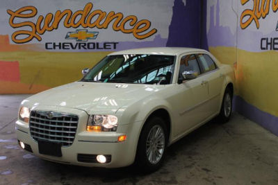 2010 Chrysler 300  Touring