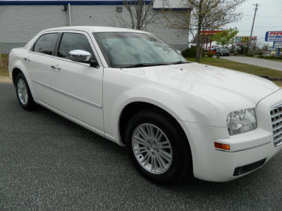 2010 Chrysler 300  Touring