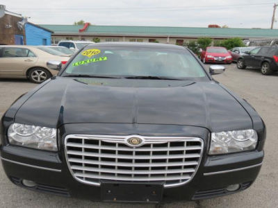 2010 Chrysler 300  Touring/Signature Series