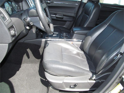 2009 Chrysler 300  Touring