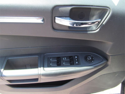 2009 Chrysler 300  Touring