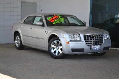 2008 Chrysler 300  LX