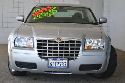 2008 Chrysler 300  LX