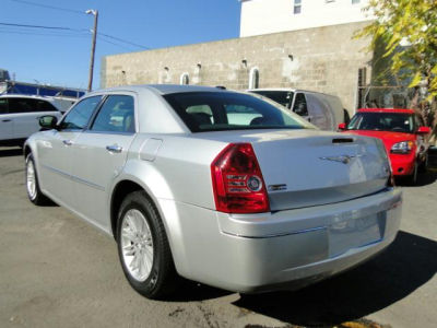 2010 Chrysler 300  Touring