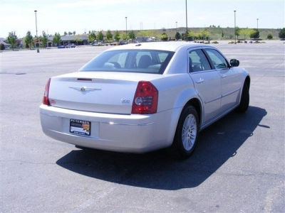 2010 Chrysler 300  Touring