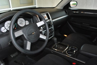 2010 Chrysler 300  Touring