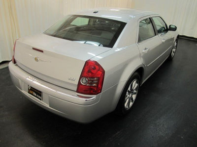 2009 Chrysler 300  Limited