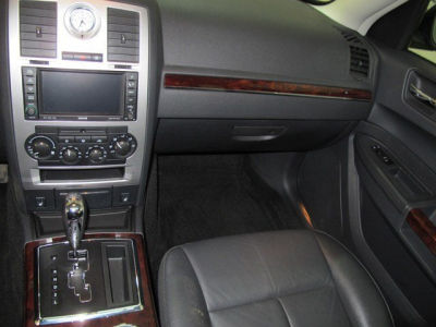 2009 Chrysler 300  Limited