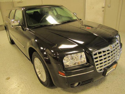 2010 Chrysler 300  Touring