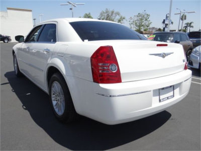 2010 Chrysler 300  Touring