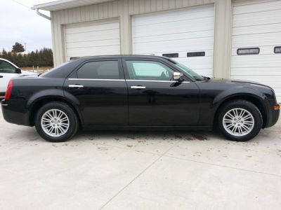 2010 Chrysler 300  Touring