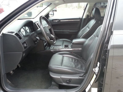 2010 Chrysler 300  Touring