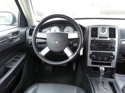 2010 Chrysler 300  Touring