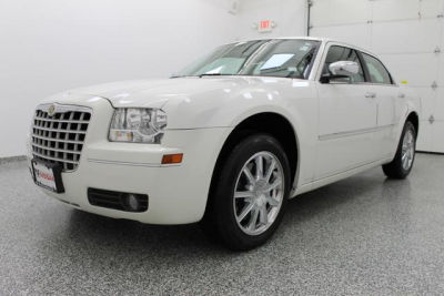 2010 Chrysler 300  Touring/Signature Series