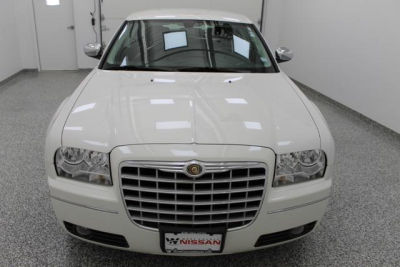 2010 Chrysler 300  Touring/Signature Series