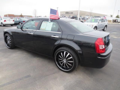 2010 Chrysler 300  Touring